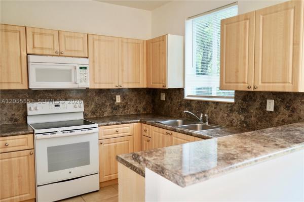 Shoma Townhomes At Keys Cove, 1475 SE 24th Ct #246, Homestead, Florida 33035, image 3