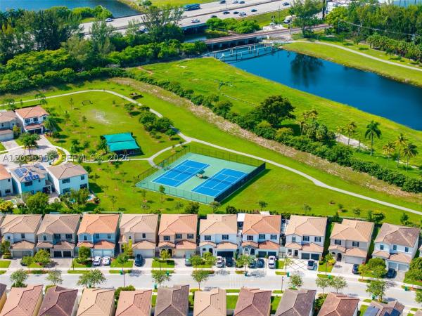 19308 NE 8th Ct, Unincorporated Dade County, Florida 33179, image 2