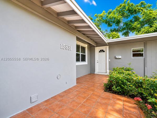 15831 Palmetto Club Dr, Unincorporated Dade County, Florida 33157, image 1