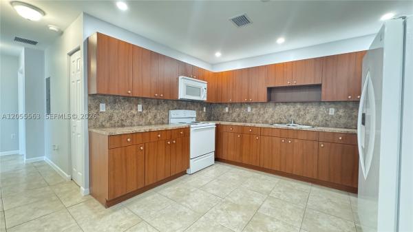 Fairhaven Gardens, 1451 NW 51st Ter, Miami, Florida 33142, image 3