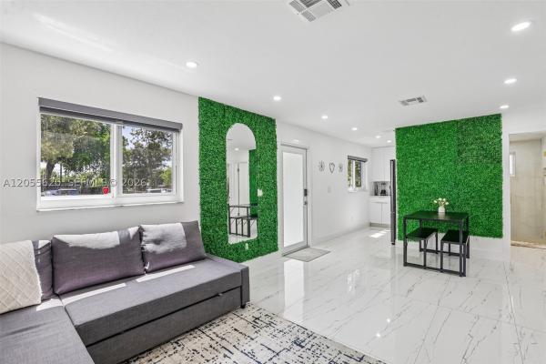 Gracewood, 316 N 61st Ave #A-B, Hollywood, Florida 33024, image 2