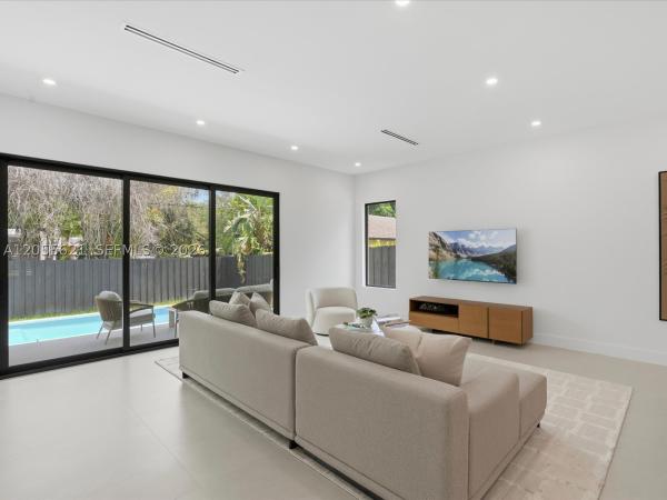 Shenandoah, 1621 SW 11th Ter, Miami, Florida 33135, image 2