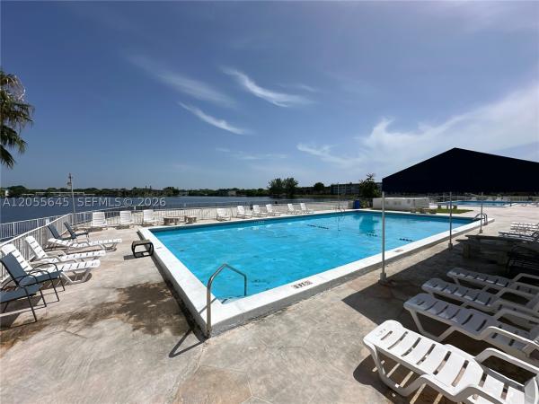 1301 NE Miami Gardens Dr #1403W, Unincorporated Dade County, Florida 33179, image 3