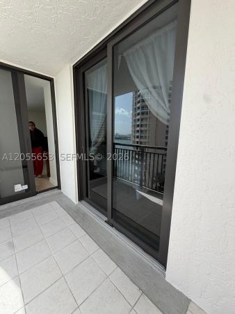Brickell Key Two, 540 Brickell Key Dr #1418, Miami, Florida 33131, image 2