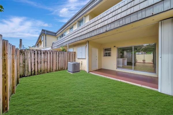 8769 SW 137th Ave, Unincorporated Dade County, Florida 33183, image 1