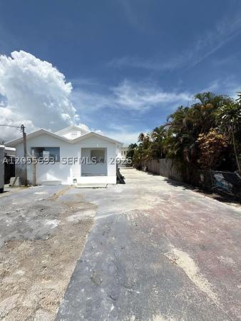 Grapeland, 2235 SW 15th St, Miami, Florida 33145, image 1