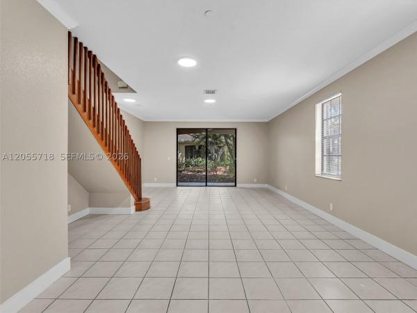 Courtyard At The Grove, 4283 Vineyard Cir, Weston, Florida 33332, image 3