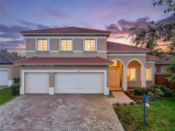 Floridian Bay Estates, 2002 NE 39th Ter, Homestead, Florida 33033, image 2