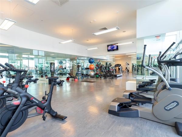 Mint At Riverfront, 92 SW 3rd St #3901, Miami, Florida 33130, image 3