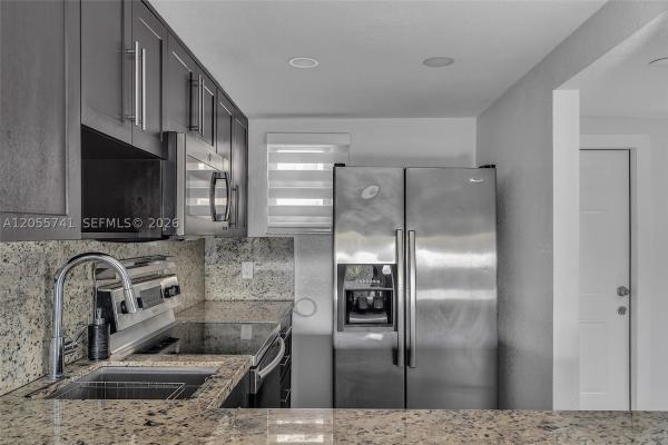 River Club Townhouse, 1901 NW South River Dr #28C, Miami, Florida 33125, image 3