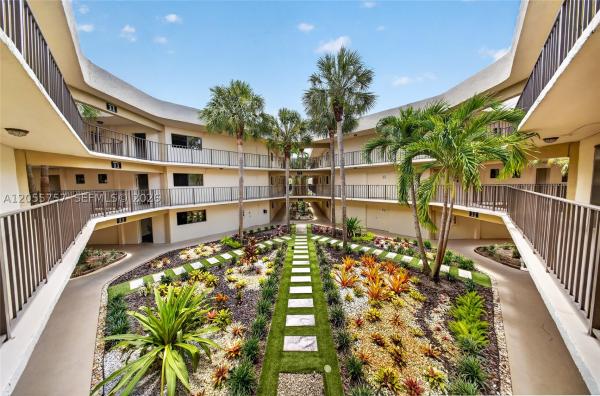 8045 SW 107th Ave #203, Unincorporated Dade County, Florida 33173, image 1