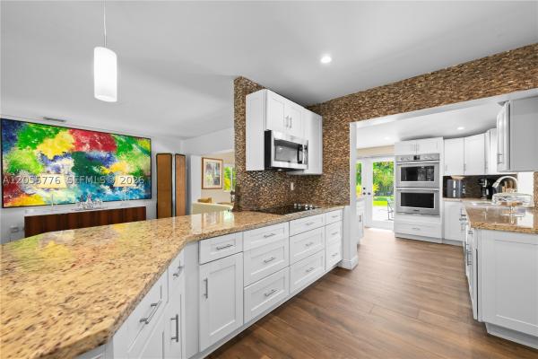Suniland Manor, 12900 SW 82nd Pl, Pinecrest, Florida 33156, image 3