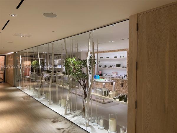 Roney Palace, 2301 Collins Ave #636, Miami Beach, Florida 33139, image 1