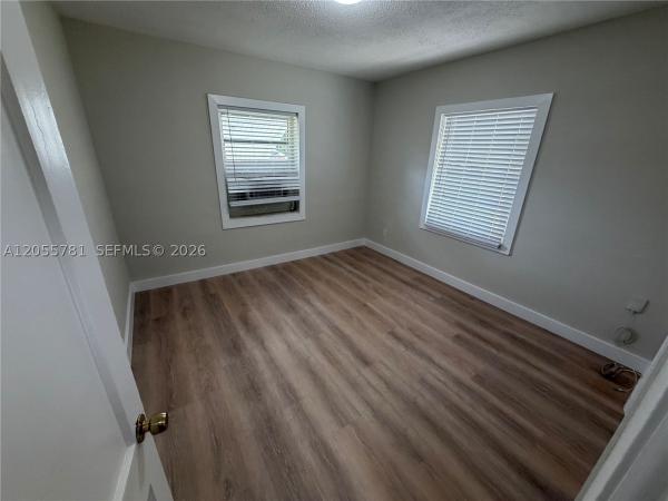 Rivera Manor, North Miami, Florida 33168, image 2