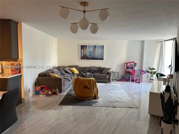 Oceanview Park, 800 Parkview Dr #412, Hallandale Beach, Florida 33009, image 2