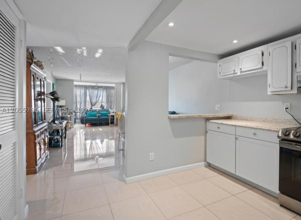 Sunrise Lakes 2, 8600 Sunrise Lakes Blvd #201, Sunrise, Florida 33322, image 1