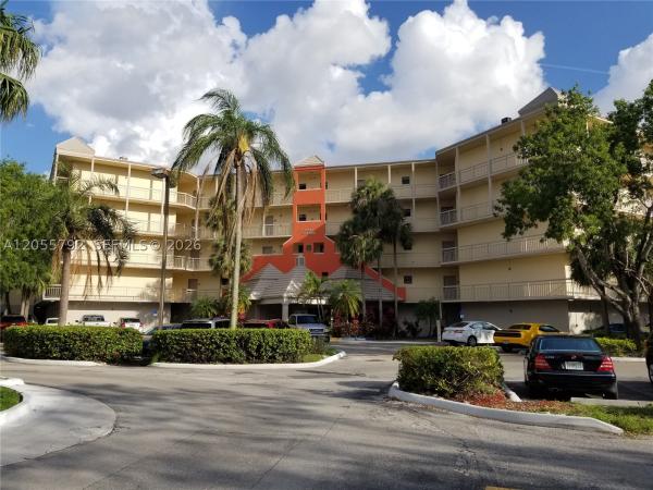 Las Vistas At Doral, 8290 Lake Dr #440, Doral, Florida 33166, image 3