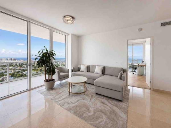 Icon South Beach, 450 Alton Rd #2610, Miami Beach, Florida 33139, image 2