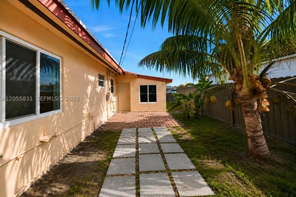 Fulford By The Sea, 1869 NE 181st St, North Miami Beach, Florida 33162, image 3