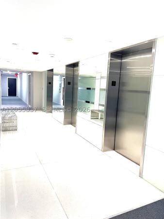 Coronado Tower 3, 20379 W Country Club Dr #433, Aventura, Florida 33180, image 2