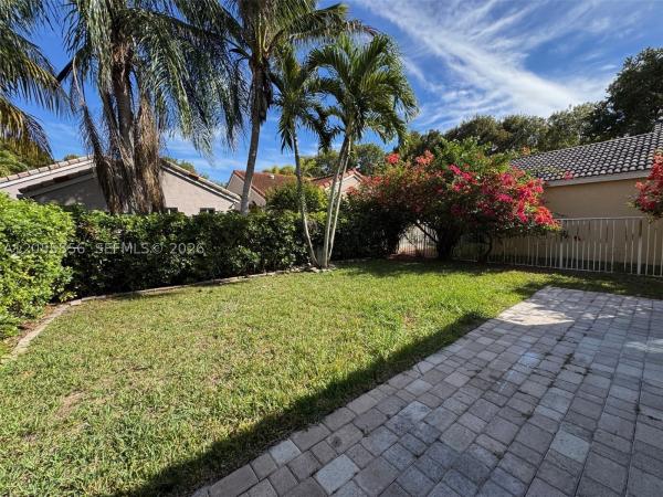 Mahogany Ridge, 4319 Greenbriar Ln, Weston, Florida 33331, image 1