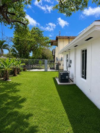 7529 NW 1st Ave, Miami, Florida 33150, image 1