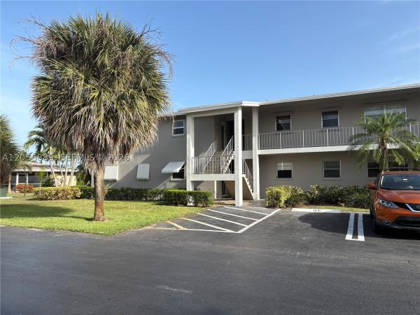 Four Sea Suns, 306 S Circle Dr S #203, Boynton Beach, Florida 33435, image 2