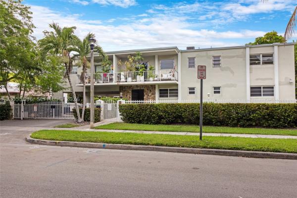 Jefferson Gardens, 1740 Jefferson Ave #8, Miami Beach, Florida 33139, image 3