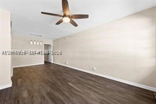 St James Park West, 1311 N 19th Ave #2, Hollywood, Florida 33020, image 2