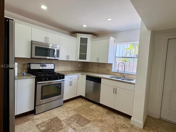 6979 SW 110th Ct, Unincorporated Dade County, Florida 33173, image 1
