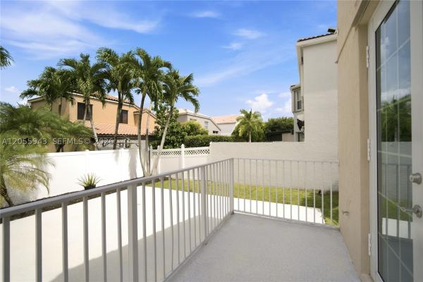 Kingsview, 1457 NW 159th Ln, Pembroke Pines, Florida 33028, image 2