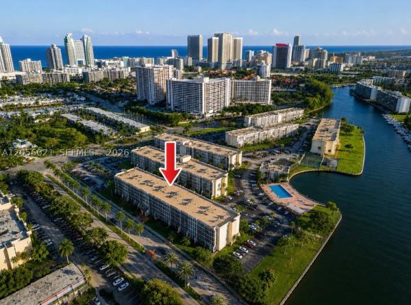 De Soto Park South, 2000 Atlantic Shores Blvd #316, Hallandale Beach, Florida 33009, image 2