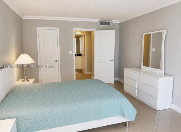 De Soto Park South, 2000 Atlantic Shores Blvd #316, Hallandale Beach, Florida 33009, image 1