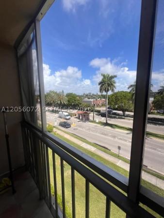 De Soto Park South, 2000 Atlantic Shores Blvd #404, Hallandale Beach, Florida 33009, image 2