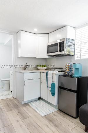 Carl Byoir, 935 NE 164th St, North Miami Beach, Florida 33162, image 1