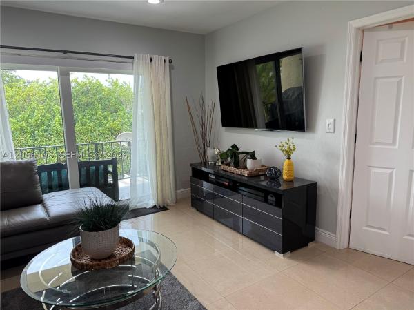 14036 SW 90th Ave #AA201, Unincorporated Dade County, Florida 33176, image 2