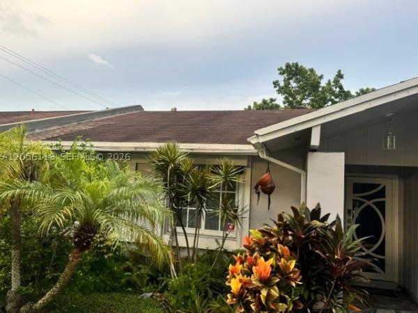 Lakewood On The Green, 450 E Lakewood Cir E #B, Margate, Florida 33063, image 2