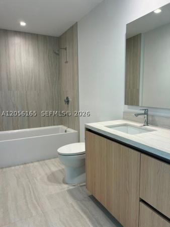 2411 Laguna Cir #1509, Miami, Florida 33181, image 2