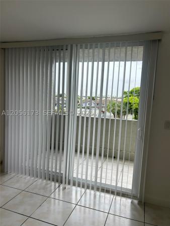 Samari Lake East, 10000 NW 80th Ct #2456, Hialeah Gardens, Florida 33016, image 3