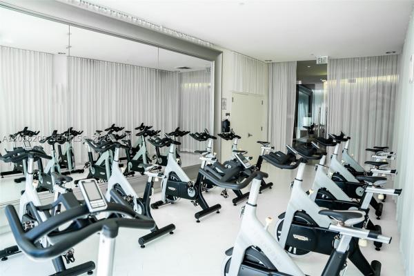 Icon Brickell Tower 2, 495 Brickell Ave #4205, Miami, Florida 33131, image 1