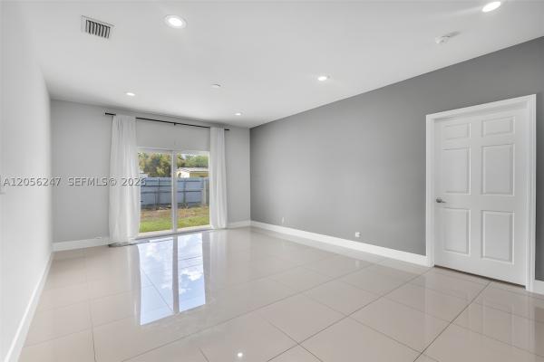 Chateau Park, 1330 NW 11th St, Fort Lauderdale, Florida 33311, image 1