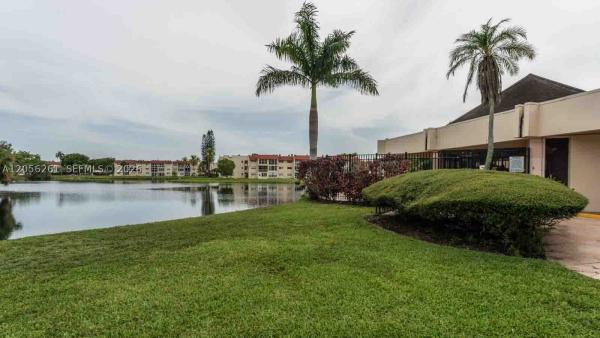 Sunrise Lakes 1, 2931 E Sunrise Lakes Dr #109, Sunrise, Florida 33322, image 1