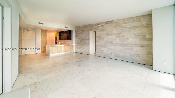 Epic Hotel & Residences, 200 Biscayne Boulevard Way #5104, Miami, Florida 33131, image 1