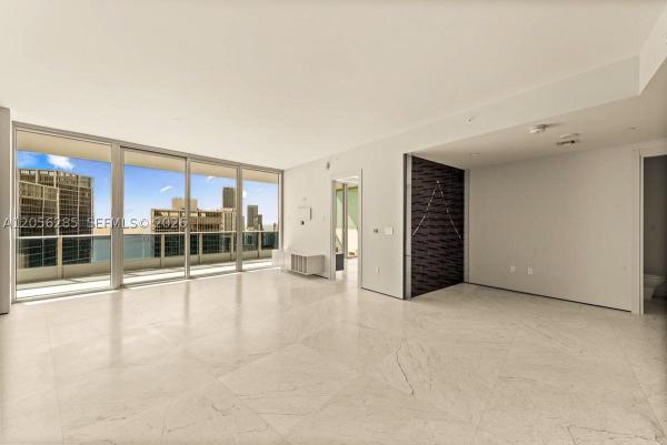 Epic Hotel & Residences, 200 Biscayne Boulevard Way #5104, Miami, Florida 33131, image 3