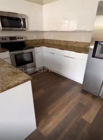 Fiji, 153 SE 28th Pl #1, Homestead, Florida 33033, image 3