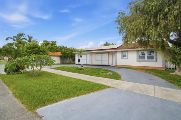 14755 SW 70th Ter, Unincorporated Dade County, Florida 33193, image 2
