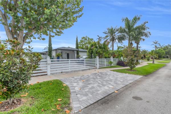 3225 SW 81st Ave, Unincorporated Dade County, Florida 33155, image 1