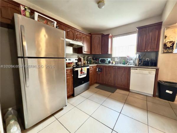Hollywood Beach Heights, 6137 Garfield St, Hollywood, Florida 33024, image 1