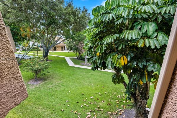 Sunrise Point, 8261 SW 128th St #207, Pinecrest, Florida 33156, image 2