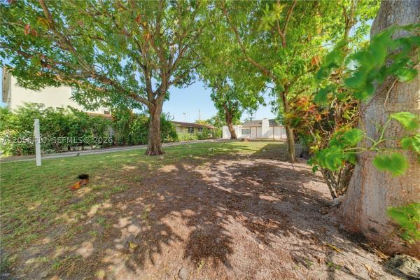 Hialeah Townhouses, 76 W 14th St, Hialeah, Florida 33010, image 2